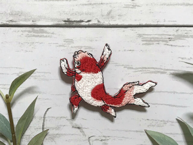 手刺繍浮世絵ブローチ*国芳の金魚Aの画像1枚目