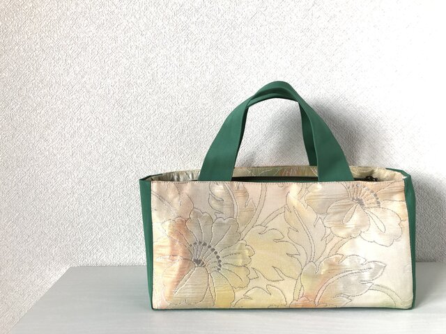 帯バッグ〜クリーム〜の画像1枚目