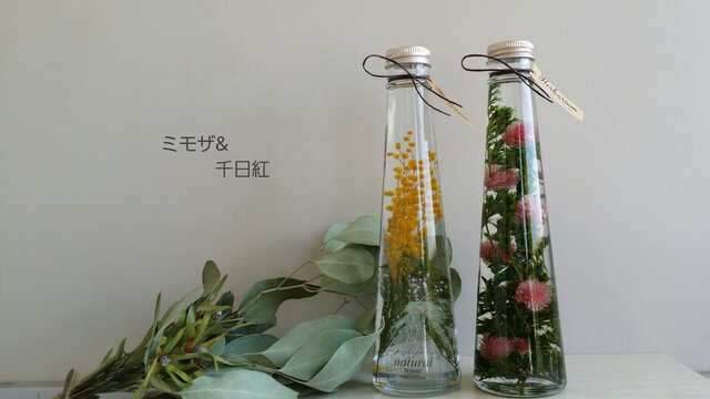 華やかなレッド&ホワイトバラをご覧ください♪*¨…♬ ハーバリウムボトルフラワー it-5c7ab123df0f4-1200.jpg