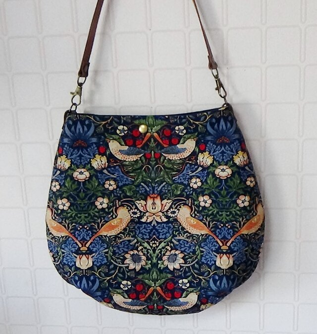 ウイリアムモリス　いちご泥棒　雫型バッグ　