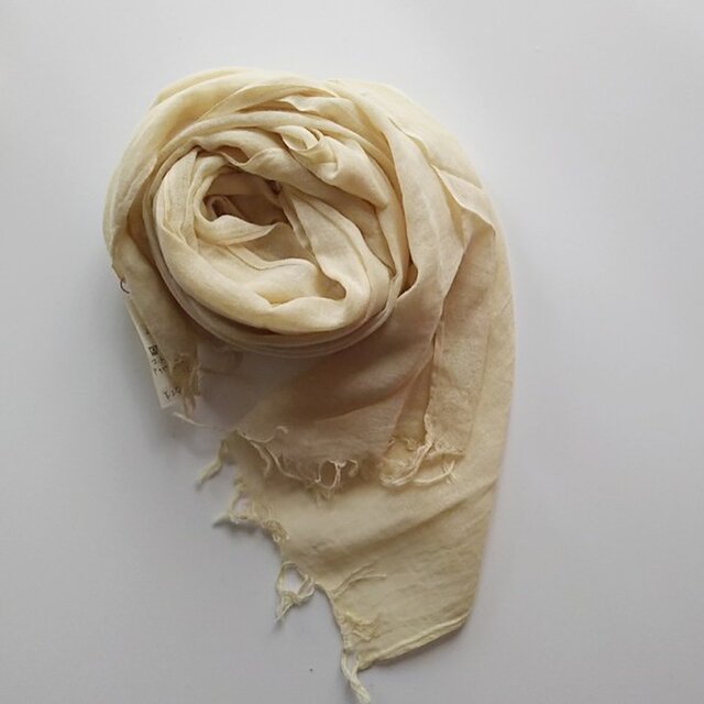 お肌にやさしい♪コットンガーゼストール 草木染め アラビアゴムモドキ染*日除けの画像1枚目