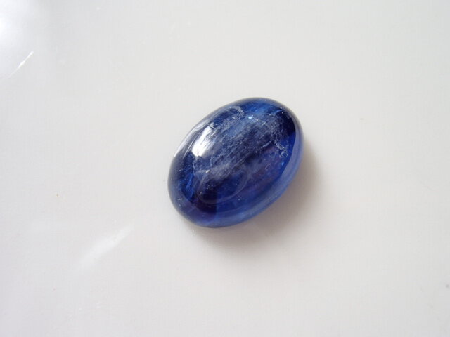 カイヤナイト 14mm ルースの画像1枚目