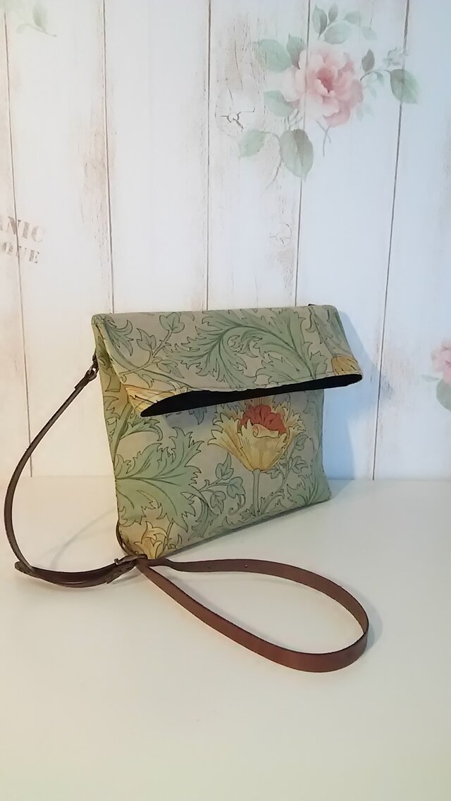 <再販><受注制作>Moda William Morris アネモネ ショルダーバッグの画像1枚目