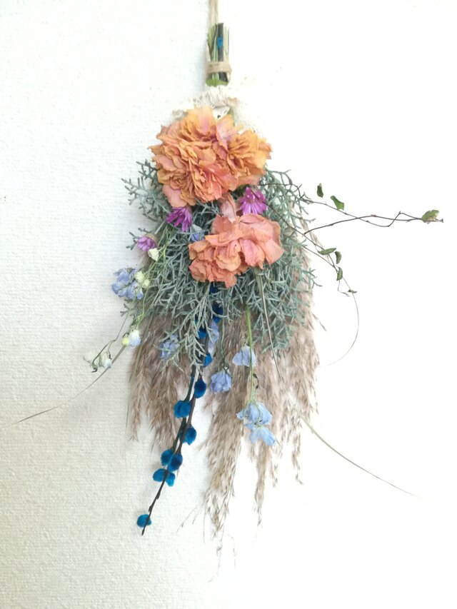 [送料無料]ドライフラワースワッグ◆ラナンキュラスと、