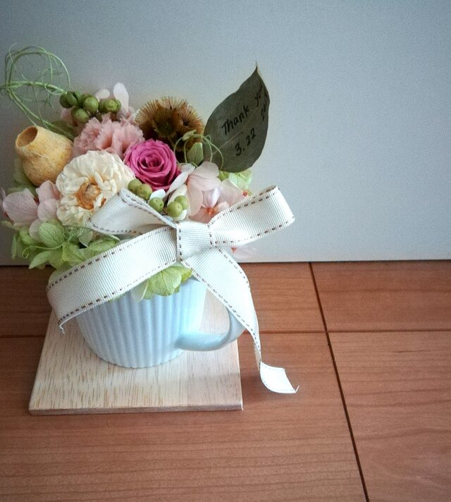 【送料無料】お花たっぷりcafe アレンジ