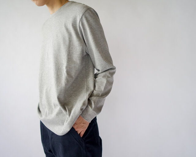 combed yarn enbroidery mark tshirt/heather grayの画像1枚目