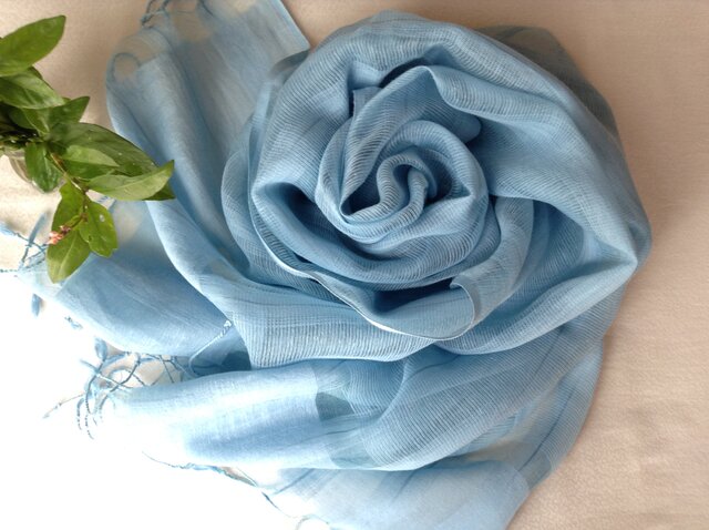 再出品【藍の生葉染め】コットン&シルクすかしストライプ柄ストール 水浅葱色の画像1枚目
