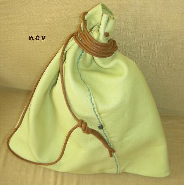 nov*ふんわりほっこりドレープ巾着ショルダーBAGの画像1枚目