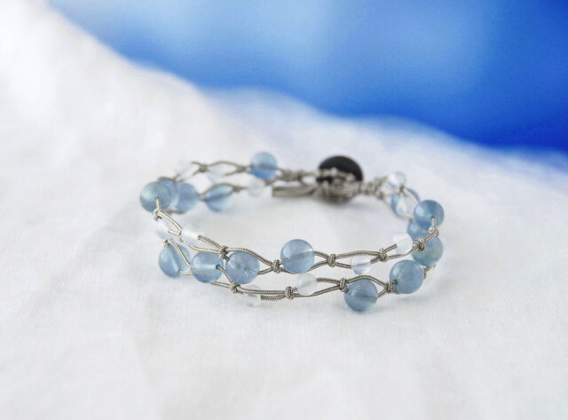 Blue&White Bracelet(フローライト×ムーンストーン)の画像1枚目