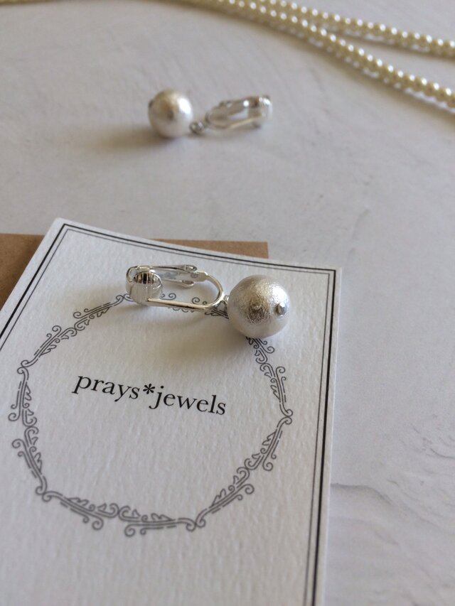 10mmコットンパール earringsノンホールピアスの画像1枚目