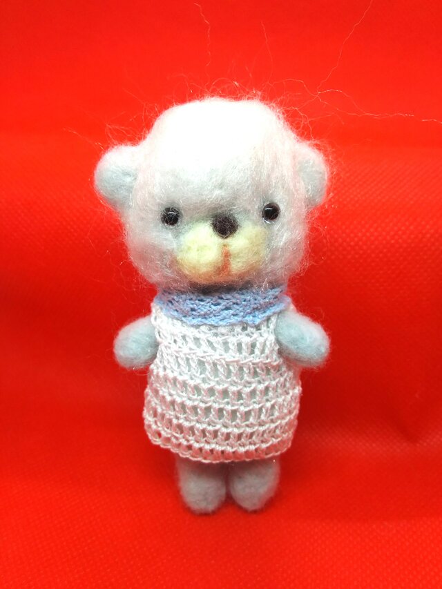 薄水色のクマさんの画像1枚目