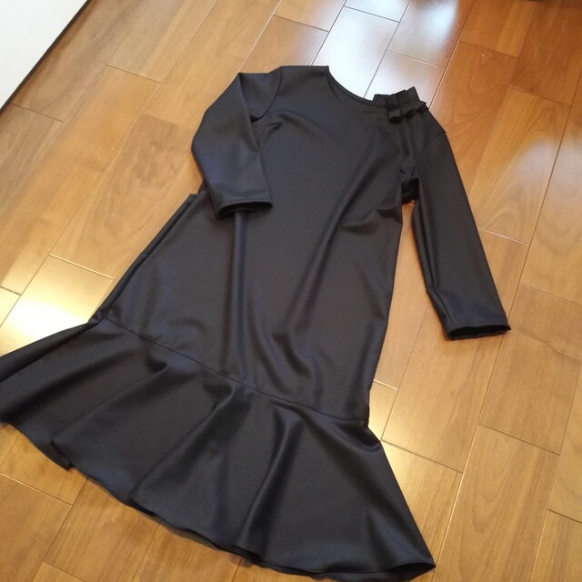 J様オーダーウールフリルワンピ