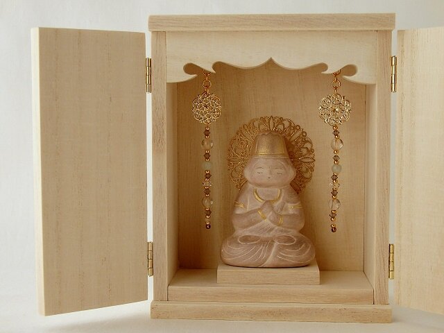 【訳ありお値下げ品】大日如来 厨子入りの画像1枚目