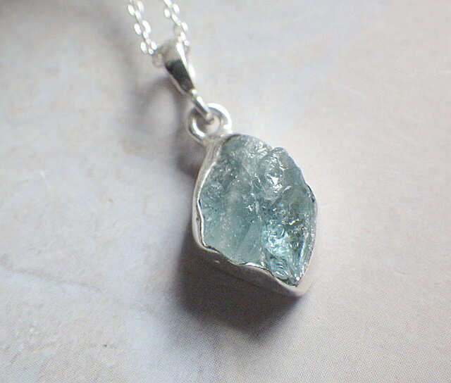 Raw Rough Aquamarine ラフロック アクアマリンのネックレス❇︎sv925❇︎の画像1枚目