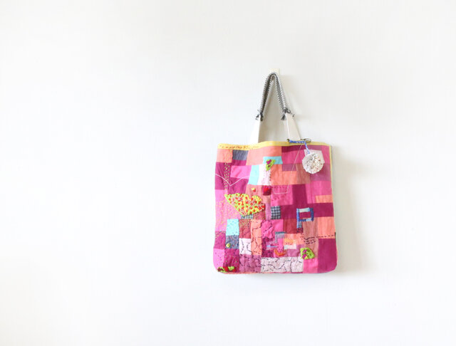 ちくちく2‐faced bag「ハナバタケとソラ」の画像1枚目