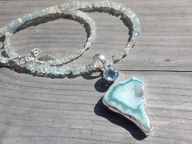 *sv925* 海の女神のドゥルージー Lagoon Druzy with Blue Topaz アクアマリンの画像1枚目