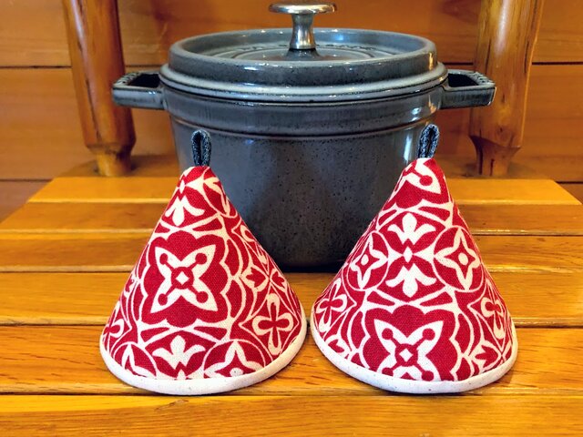 2個セット★三角鍋つかみ★staub ルクルーゼ にいかがでしょうか?★ストウブ 鍋つかみ ミトンの画像1枚目