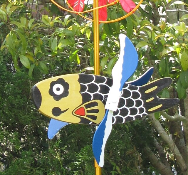木創り鯉のぼりセット『風見鯉』(ベランダ用・室内用・カープグッズ)の画像1枚目