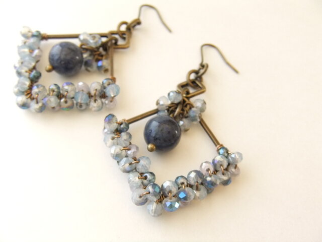 金具変更OK Pierces or Earrings カットガラス デュモルチェライト(P0860)の画像1枚目