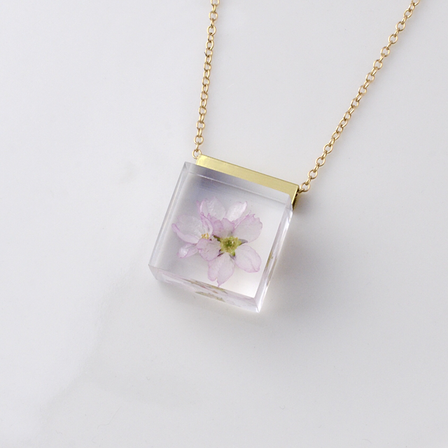 桜のネックレス 14kgf(啓翁桜, さくら, レジン, 送料無料)の画像1枚目