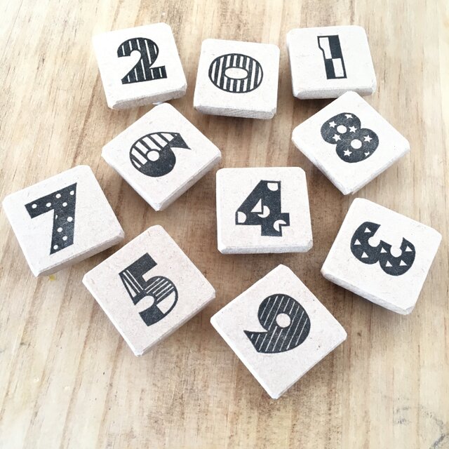 いろいろデザイン!数字消しゴムはんこ(持ち手つき)の画像1枚目