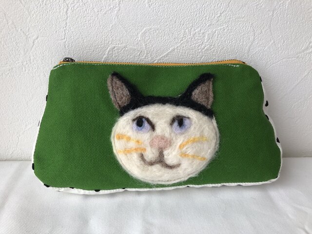 ねこポーチ Bの画像1枚目