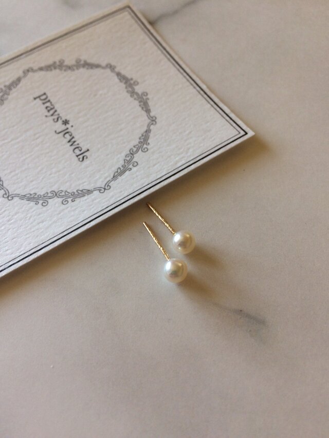 14kgf Pearl stud(池蝶真珠)4mmの画像1枚目