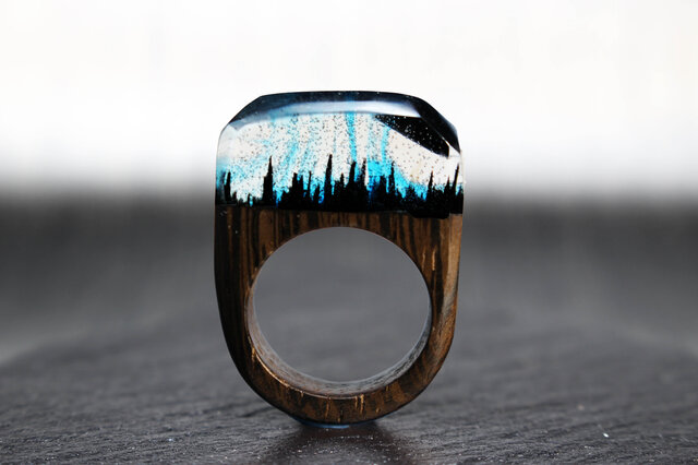 【送料無料】Midnight mountain ~Resin Wood Ring~の画像1枚目