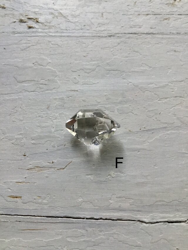 Herkimer diamond ルース Fの画像1枚目