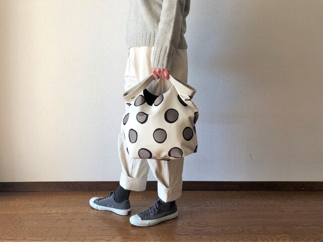 【ラスト1点】くたくたBag ホワイト&グレーの画像1枚目