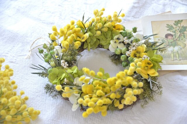 ミモザ～春を祝うリース | iichi 日々の暮らしを心地よくする