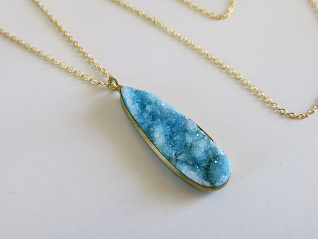 ドロップ型 ドゥルージーネックレス 水色 Druzy ③ 原石 鉱物の画像1枚目