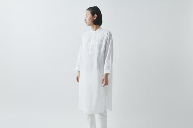 【sizeS再入荷】HANDROOM WOMEN'S クルタシャツ(ホワイト)の画像1枚目