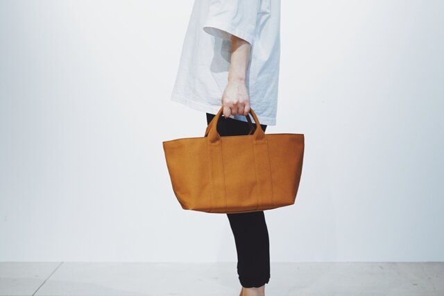 YOKONAGA TOTE camel (金茶)の画像1枚目