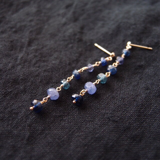 送料無料【K10】Blue stone mix earringsの画像1枚目