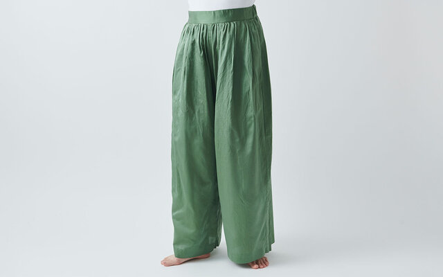 【送料無料】enrica cottonsilk pants KHAKI / botanical dyeの画像1枚目