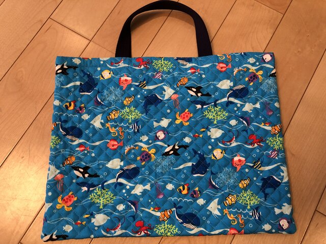 魚 キルティングレッスンバッグ（ブルー） | iichi 日々の暮らしを