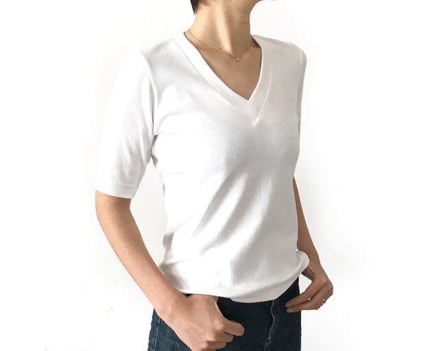 形にこだわった 大人のVネックTシャツ【サイズ・色展開有り】の画像1枚目