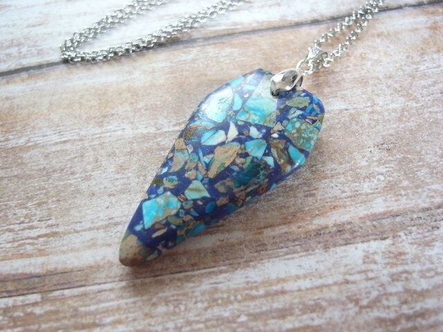 ネックレス 海の欠片のような彩り シーセディメントジャスパー 紺 矢尻