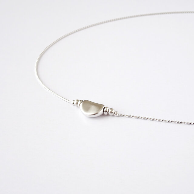 メタルビーンズのネックレス《N-208》