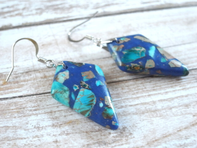 ピアス　青　タイル　パール　蝶　グラデーションチャーム　夏　海 ピアス 海の欠片のような彩り シーセディメントジャスパー 夏