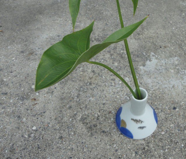 1りんの花入れ (△タイプ)の画像1枚目