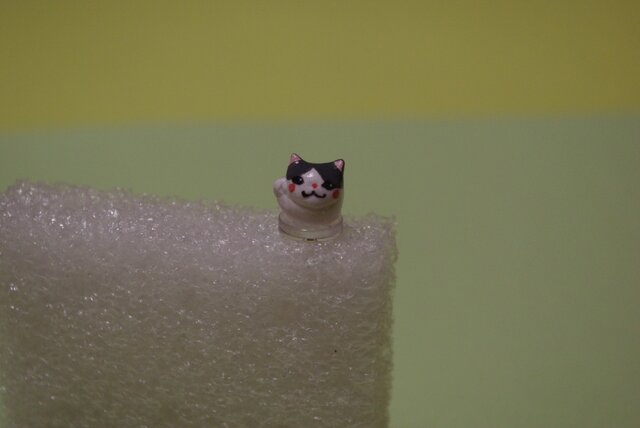 まねきねこイヤホンジャック☆ハチワレグレーネコの画像1枚目