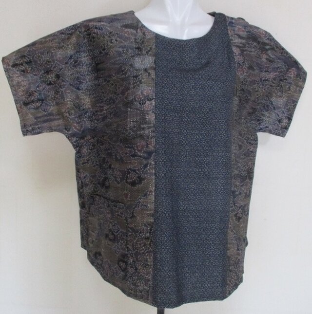 4299 #送料無料 大島紬で作ったTシャツの画像1枚目
