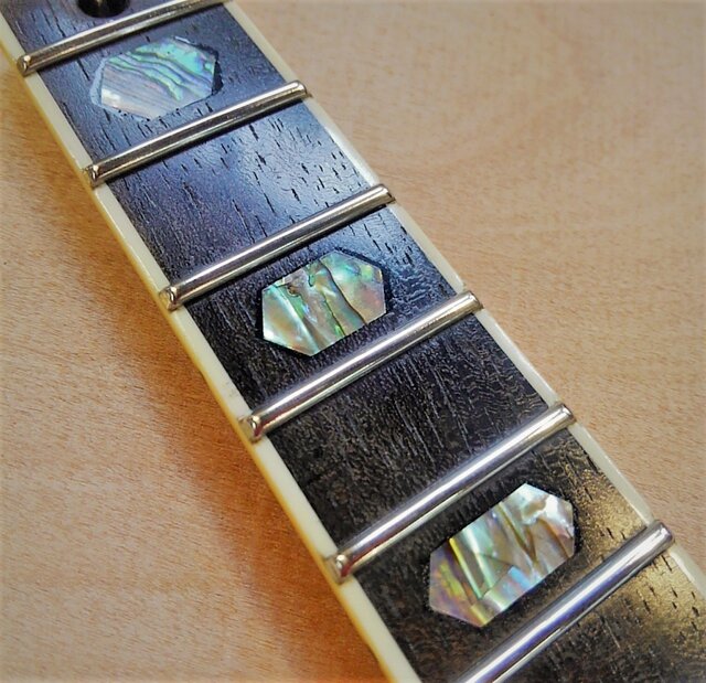 TEAROSE＊ オーダーメイド木製キーホルダー♫ 木彫りのキーホルダー(3.4.5.6.7.8.9.10)の(3)(4)(5) | iichi