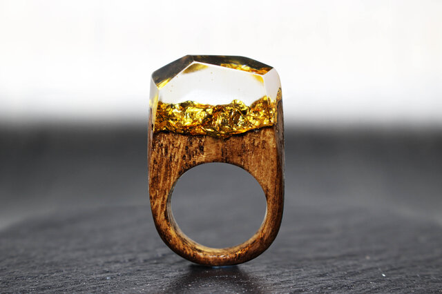 【送料無料】Modern Gold ~Resin Wood Ring~の画像1枚目