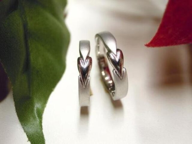 ハンドメイド結婚指輪 ハートを縦に使ったお洒落なデザイン Iichi ハンドメイド クラフト作品 手仕事品の通販
