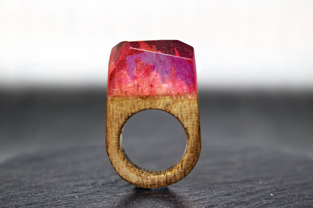【 送料無料】Rose Mountain~Resin Wood Ring~の画像1枚目