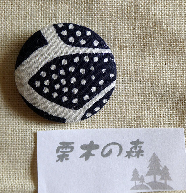 藍シリーズ缶ブローチ~2~の画像1枚目