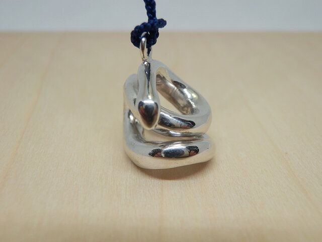 SV925巳の干支根付 (※受注制作) | iichi 日々の暮らしを